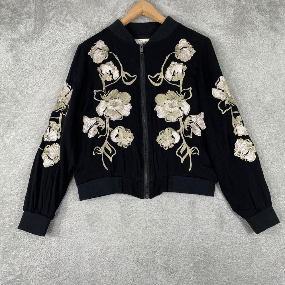 Kimchi Blue Bomber Jacket Womens Medium Black Floral Embroidered Rayon Boho